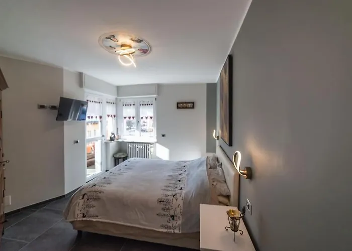Apartment Maison Montironi -luxury Estate- Via Medail 9