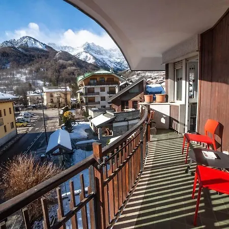 Maison Montironi -luxury Estate- Via Medail 9 Lägenhet Bardonecchia