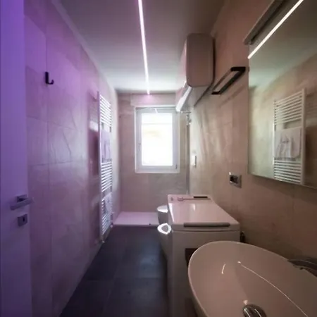 Maison Montironi -luxury Estate- Via Medail 9 아파트 *